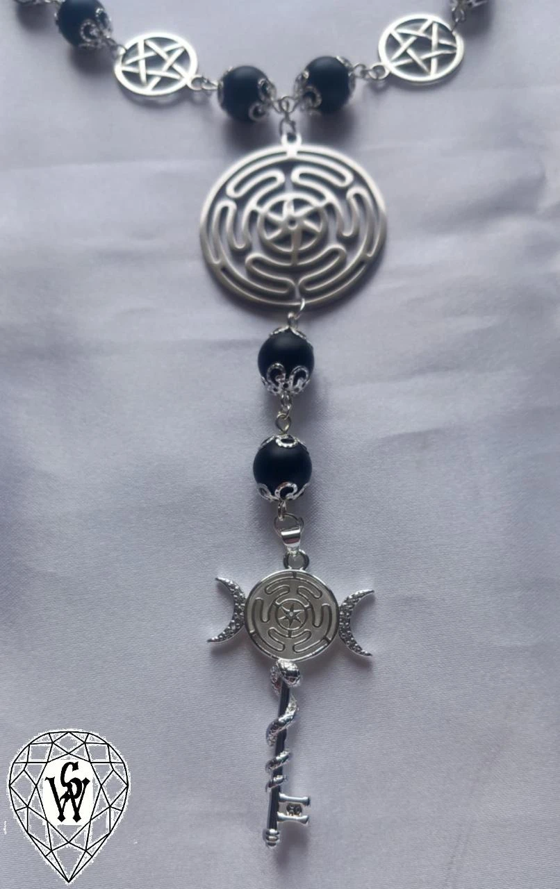 Hecate's Wheel & Key Necklace adorned with Onyx Beads – photo 3